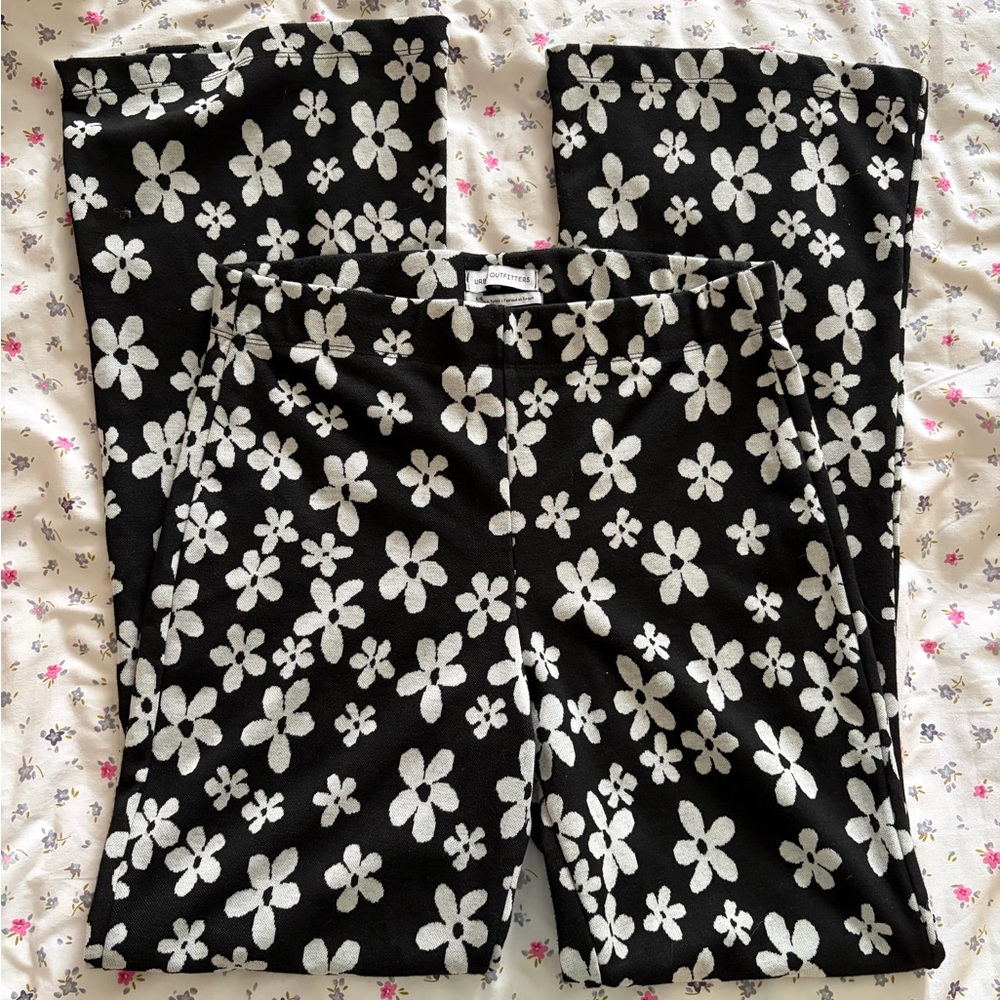 Urban Outfitters Black and White Daisy Knit Pants